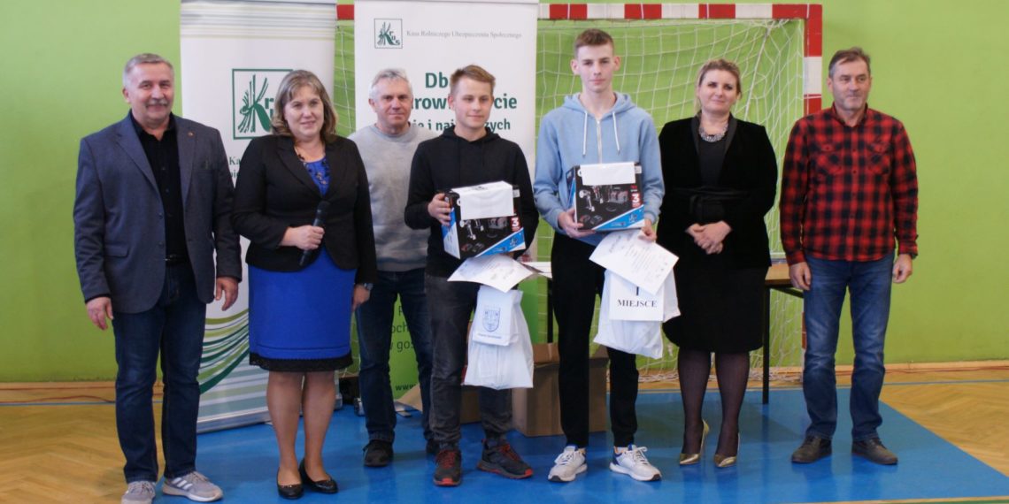 „Znam i przestrzegam bezpiecznych zasad pracy maszynami rolniczymi”